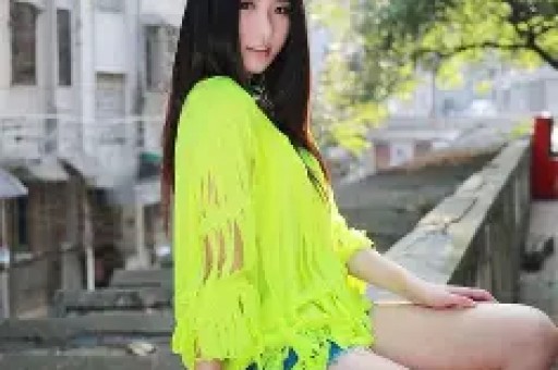 网红直播兜售假大牌 合肥警方突袭一锅端