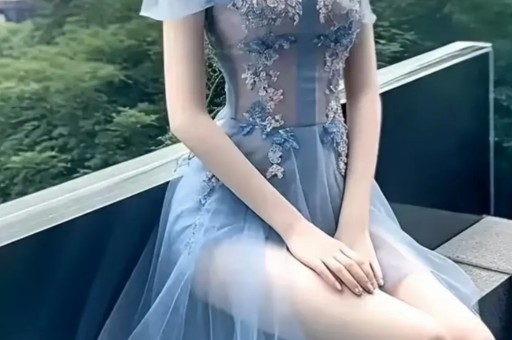 网红司晓迪直播骂白鹿“素颜普通、媚男看不起人”！评论区翻车连闺蜜都拆台蹭热度翻车最快的一次
