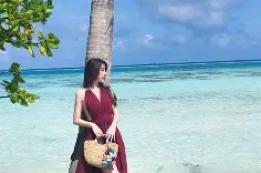 娱乐圈又出大瓜！没想到这次是知名影帝被狗仔曝出婚内出轨嫩模